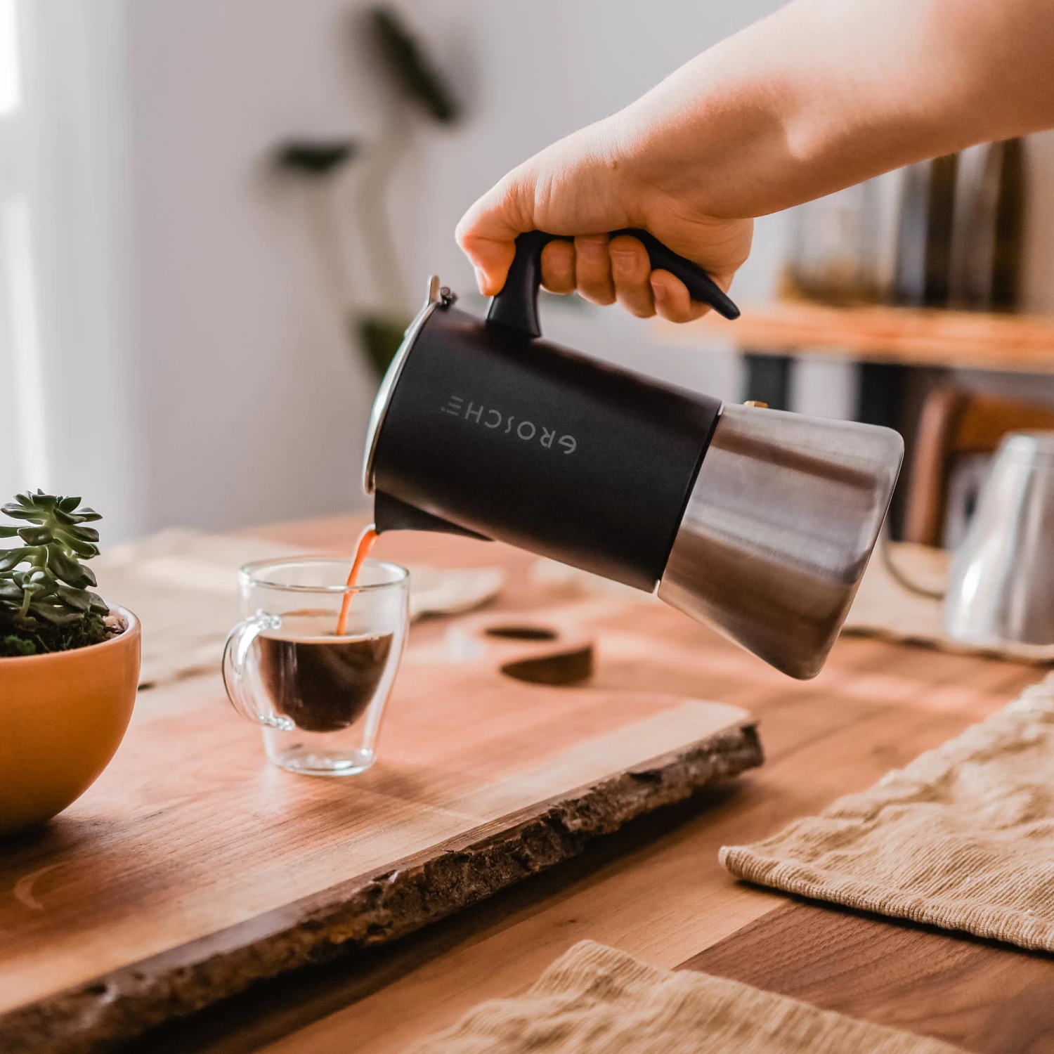 Tea Grosche Milano Stovetop Espresso Maker - Steel Black 9 Tea Grosche Milano Stovetop Espresso Maker - Steel Black