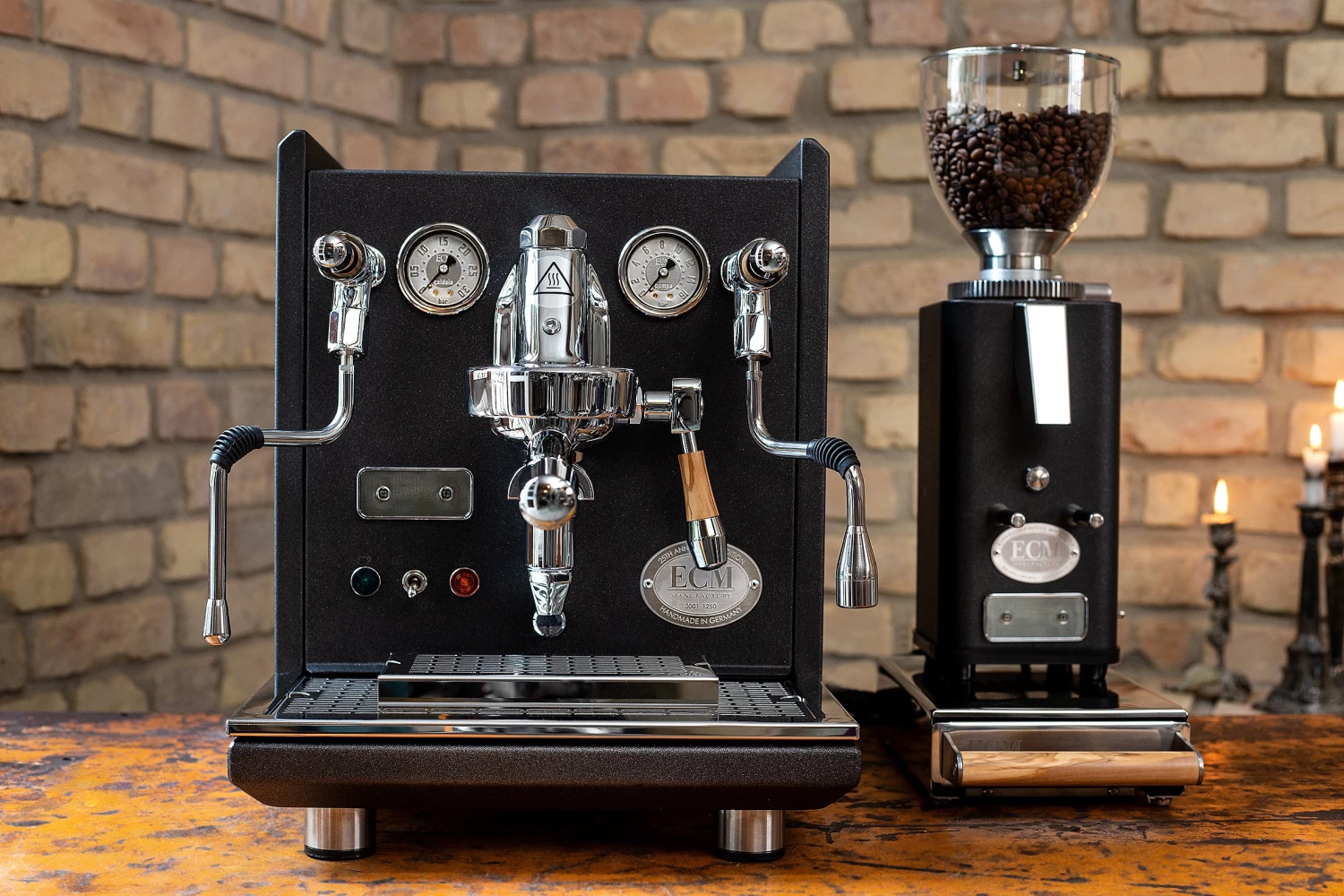 ECM Synchronika Espresso Machine - Limited Anniversary Edition Tea 10 ECM Synchronika Espresso Machine - Limited Anniversary Edition Tea