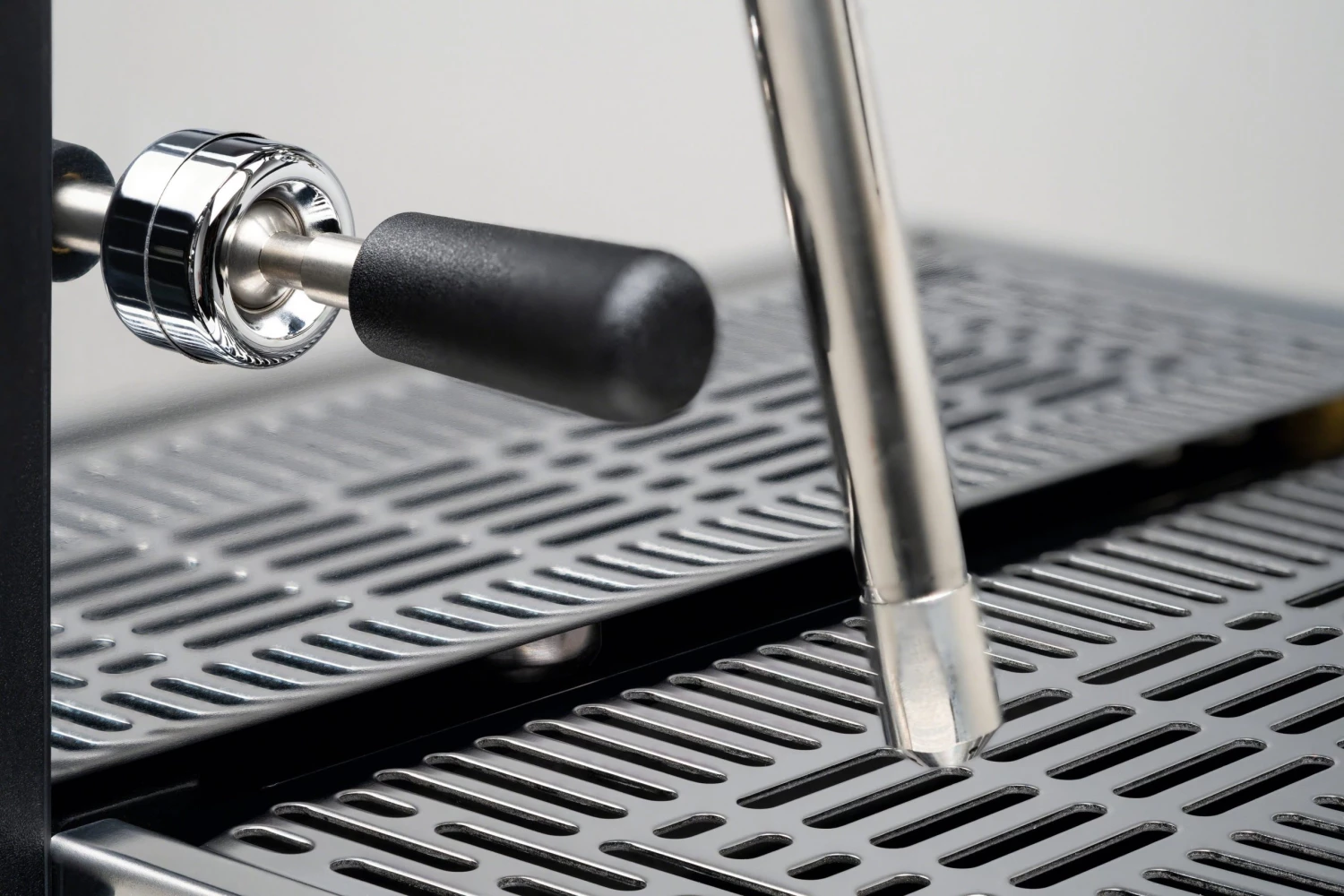 La Marzocco GS/3 (GS3) MP - Mechanical Paddle Group Espresso Machine 16 La Marzocco GS/3 (GS3) MP - Mechanical Paddle Group Espresso Machine